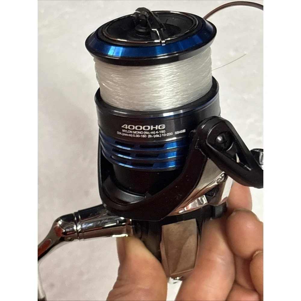 NEW! Shimano Fishing NEXAVE 4000HG FI Clam Spinning Reels [NEX4000HGFIC]